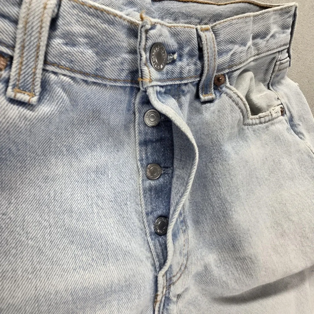 Vintage Levis 501 Jeans Mens 30x30 Light Wash Student Made USA Button Fly